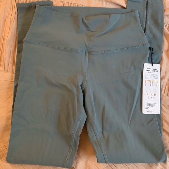 ALO Yoga Pants - BNWT Alo High Waist Dash Leggings Grey M